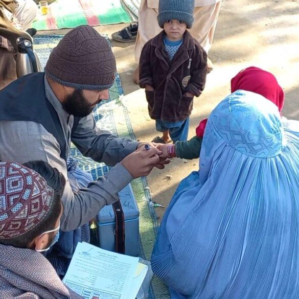Afghanistan: Lack of female vaccinators hindering polio campaign progress