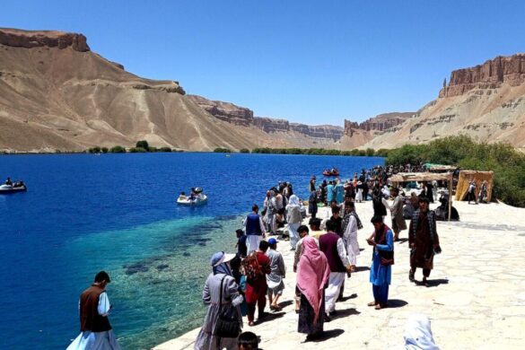 Thousands visit Band-e-Amir National Park in Bamiyan
