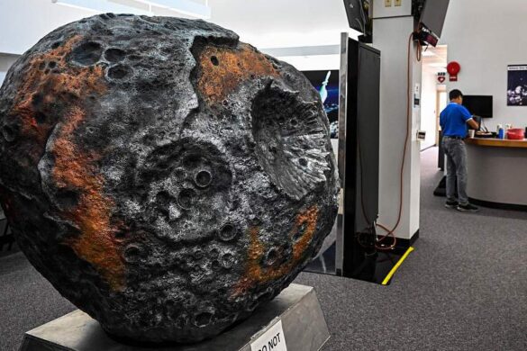Nasa launches first mission to study a metal asteroid